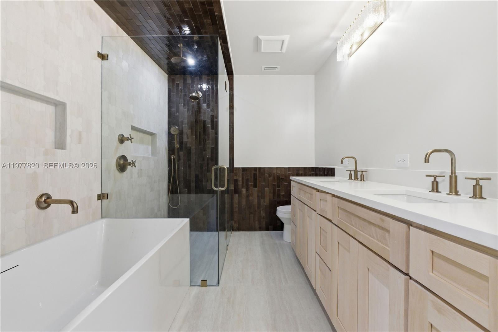 EASTVIEW MANOR - Residential Lease