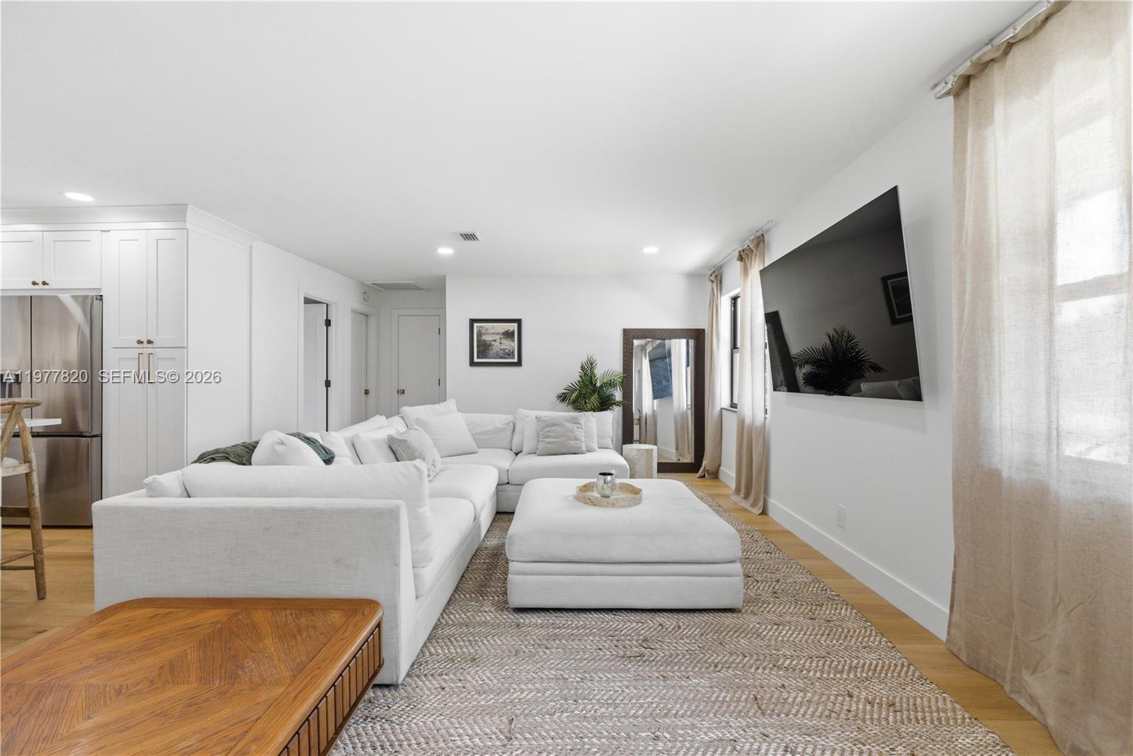 EASTVIEW MANOR - Residential Lease