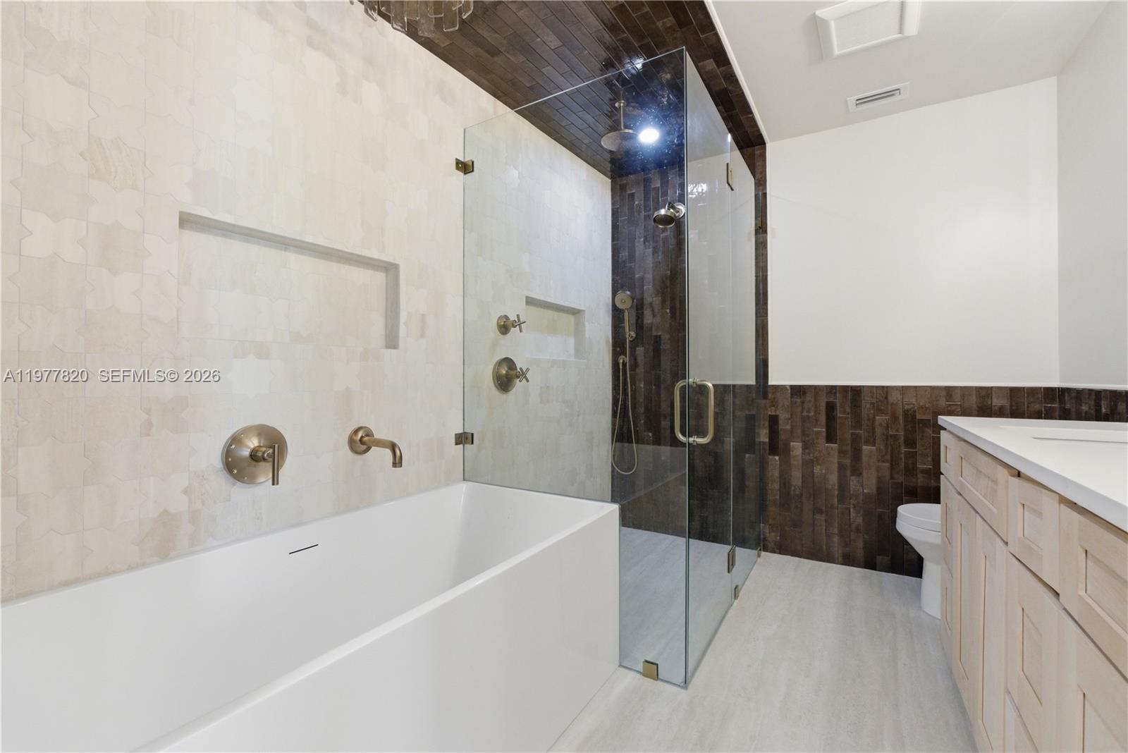 EASTVIEW MANOR - Residential Lease