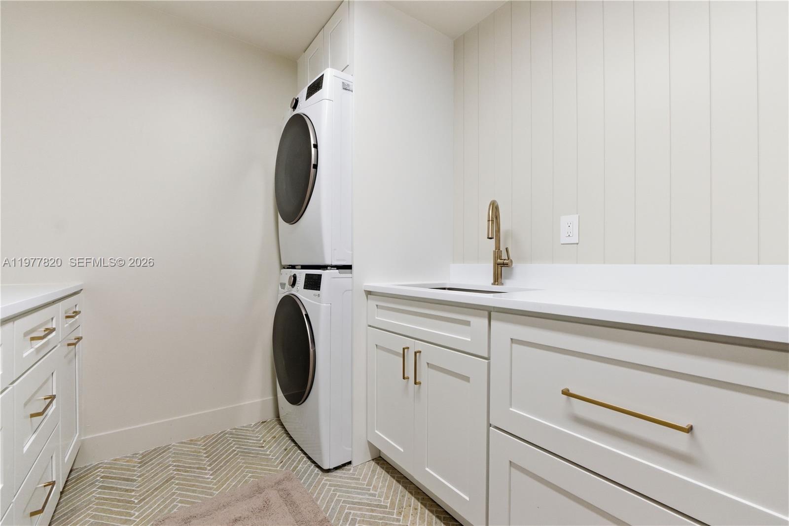 EASTVIEW MANOR - Residential Lease