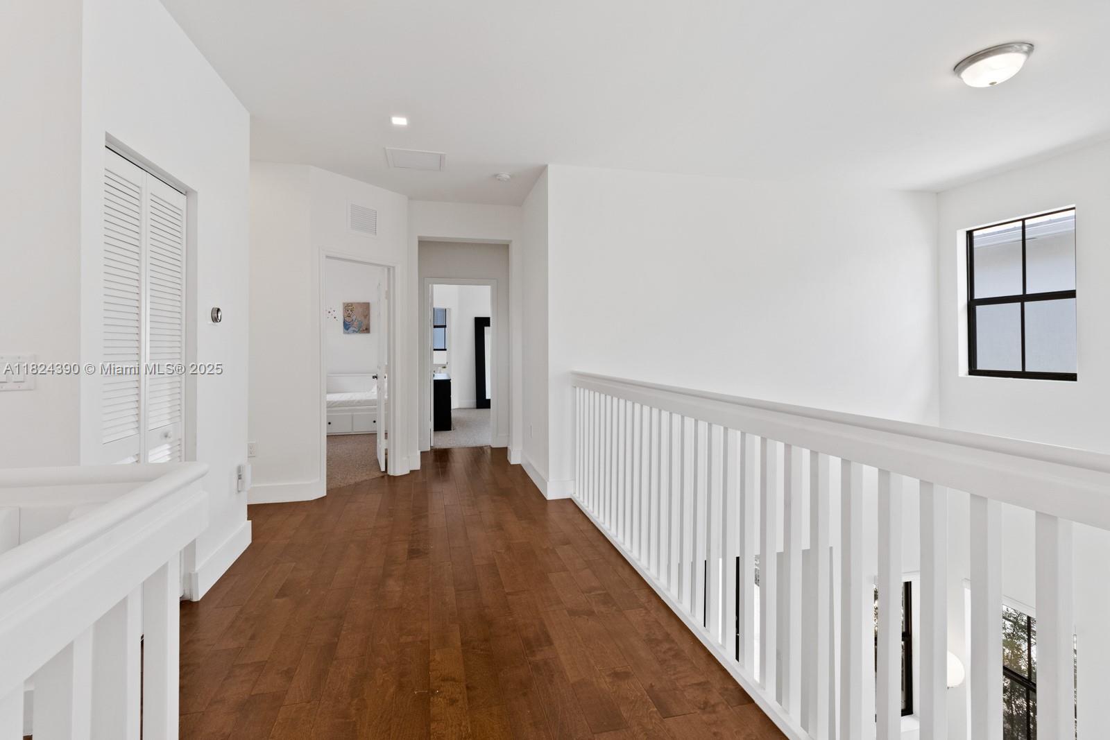 VINTAGE ESTATES - Residential Lease