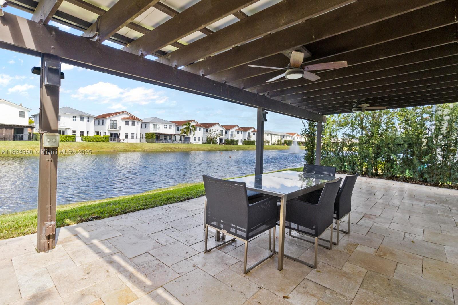 10545 Nw 69th Ter 10545, Doral, Miami-Dade County, Florida - 4 Bedrooms  
4 Bathrooms - 