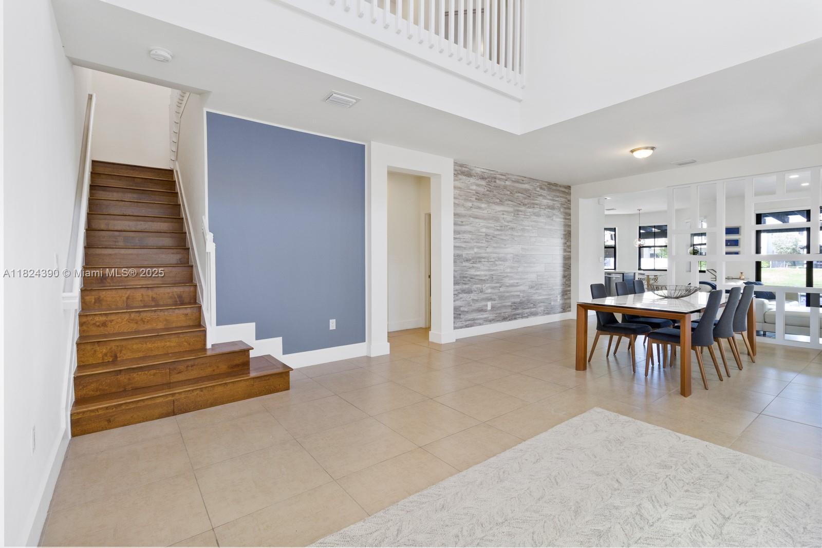 VINTAGE ESTATES - Residential Lease