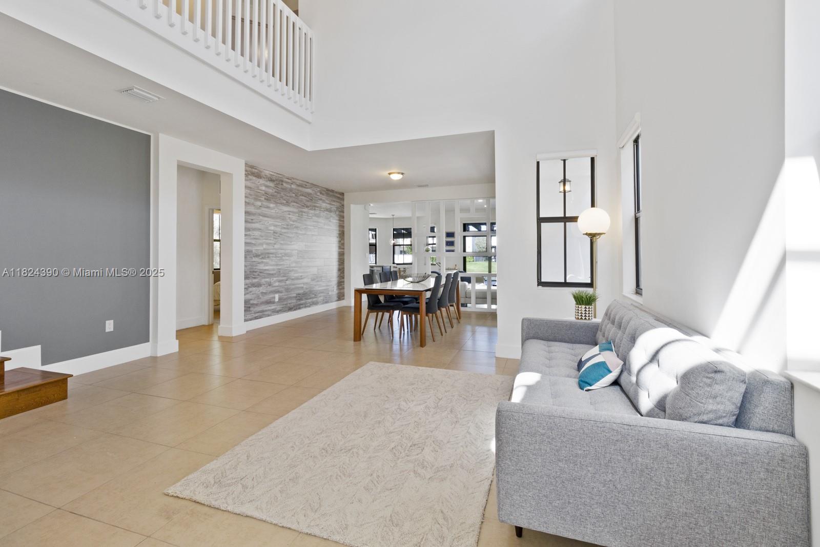 VINTAGE ESTATES - Residential Lease