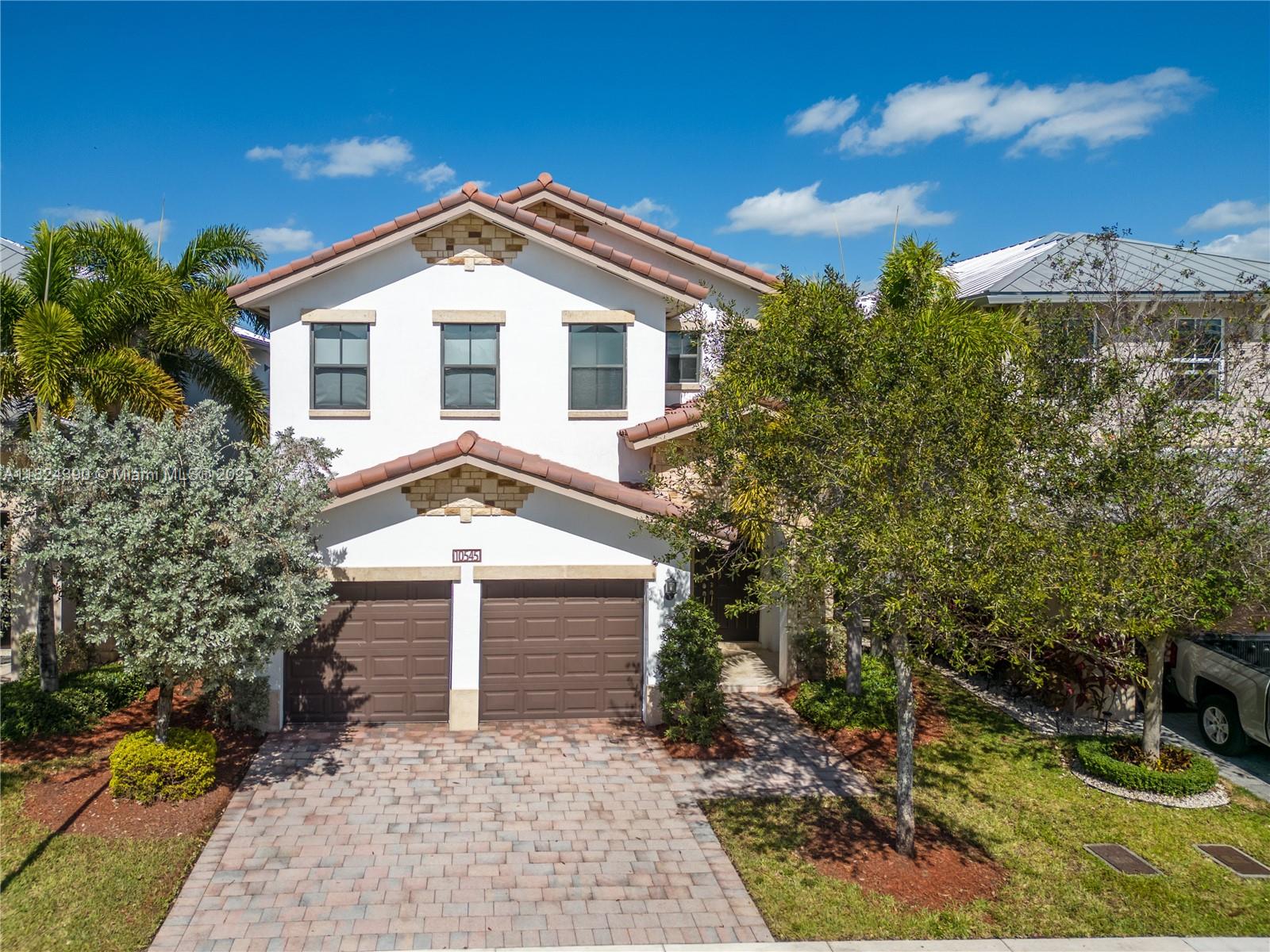 VINTAGE ESTATES - Residential Lease