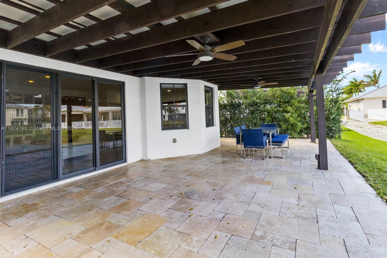 VINTAGE ESTATES - Residential Lease