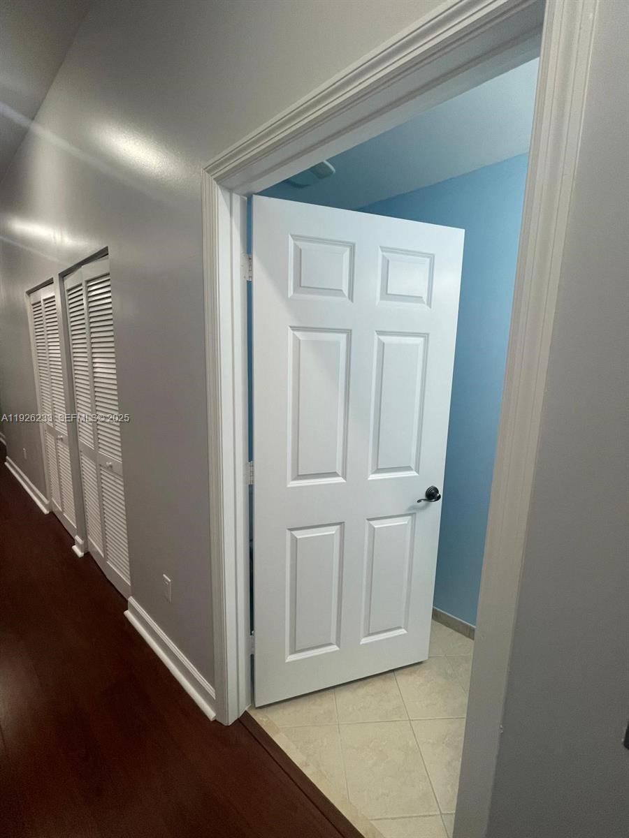 COLONNADE AT DADELAND SW - Residential