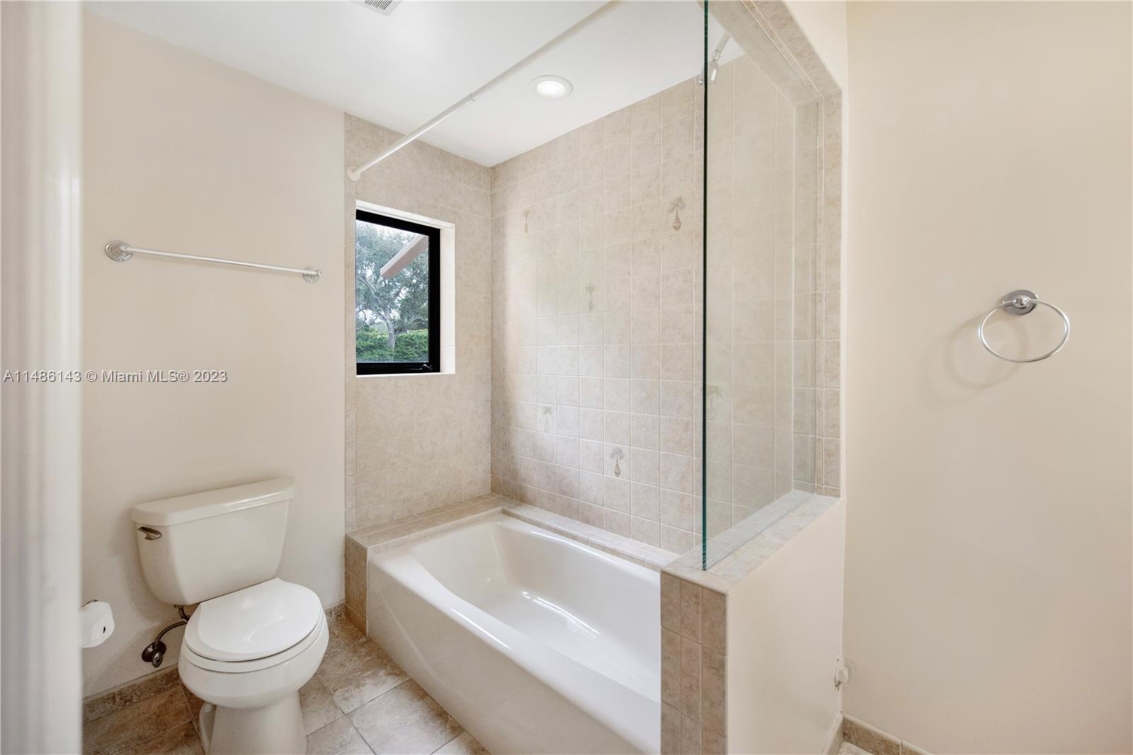 CORAL GABLES RIVIERA SEC - Residential