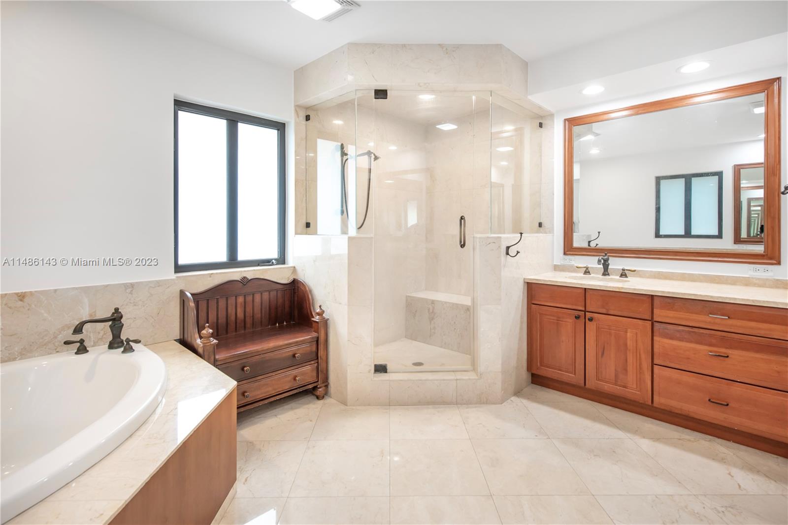 CORAL GABLES RIVIERA SEC - Residential