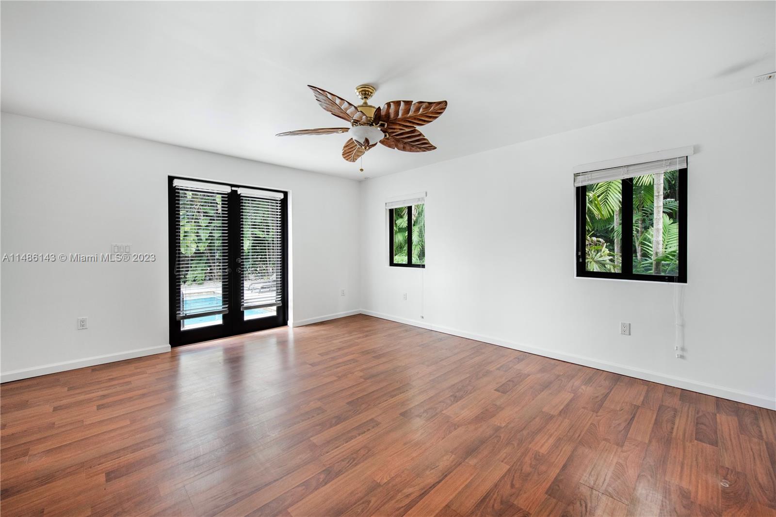 CORAL GABLES RIVIERA SEC - Residential