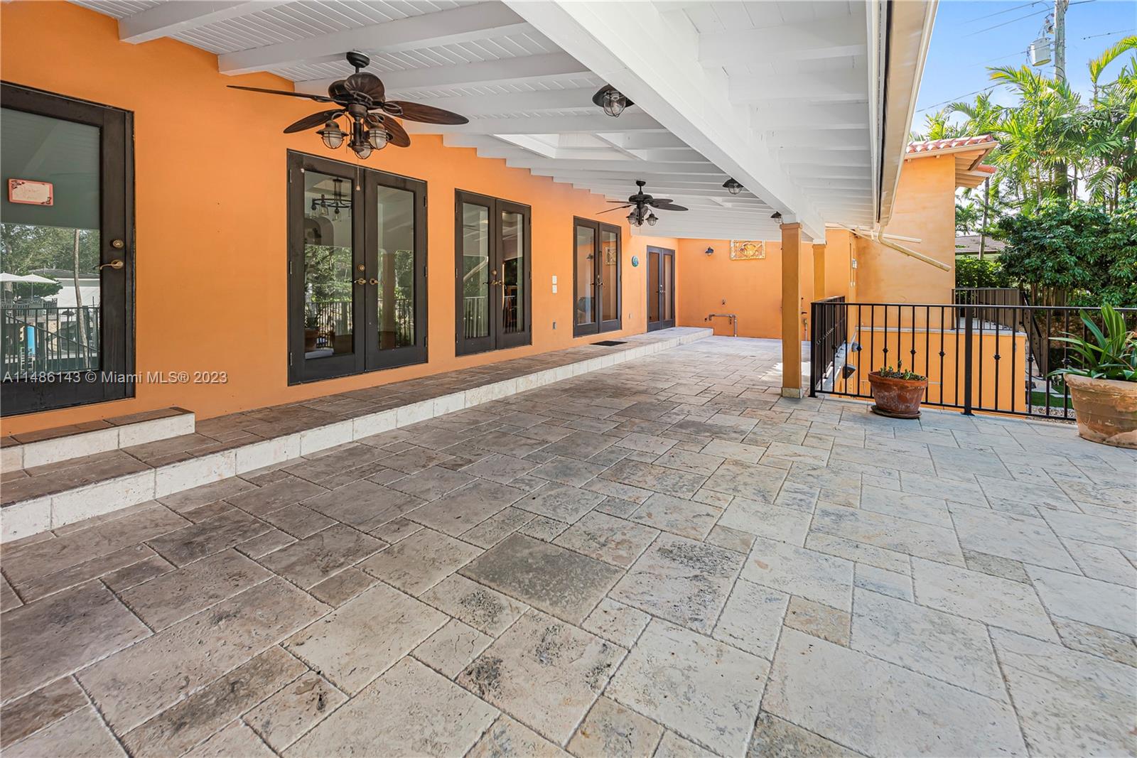 CORAL GABLES RIVIERA SEC - Residential