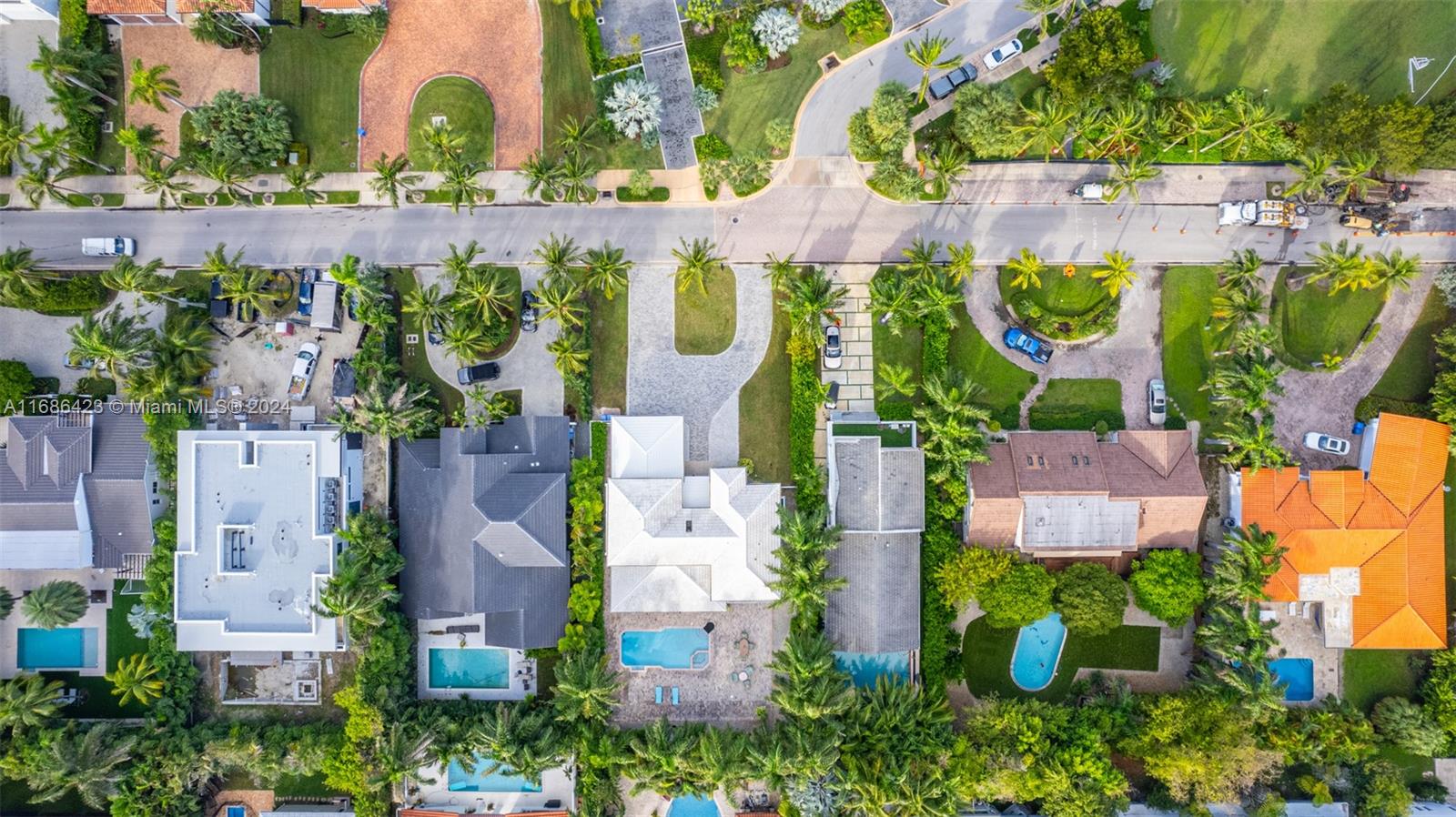 GOLDEN BEACH SEC E - Residential