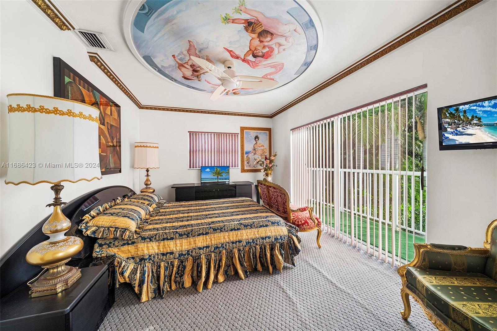 GOLDEN BEACH SEC E - Residential