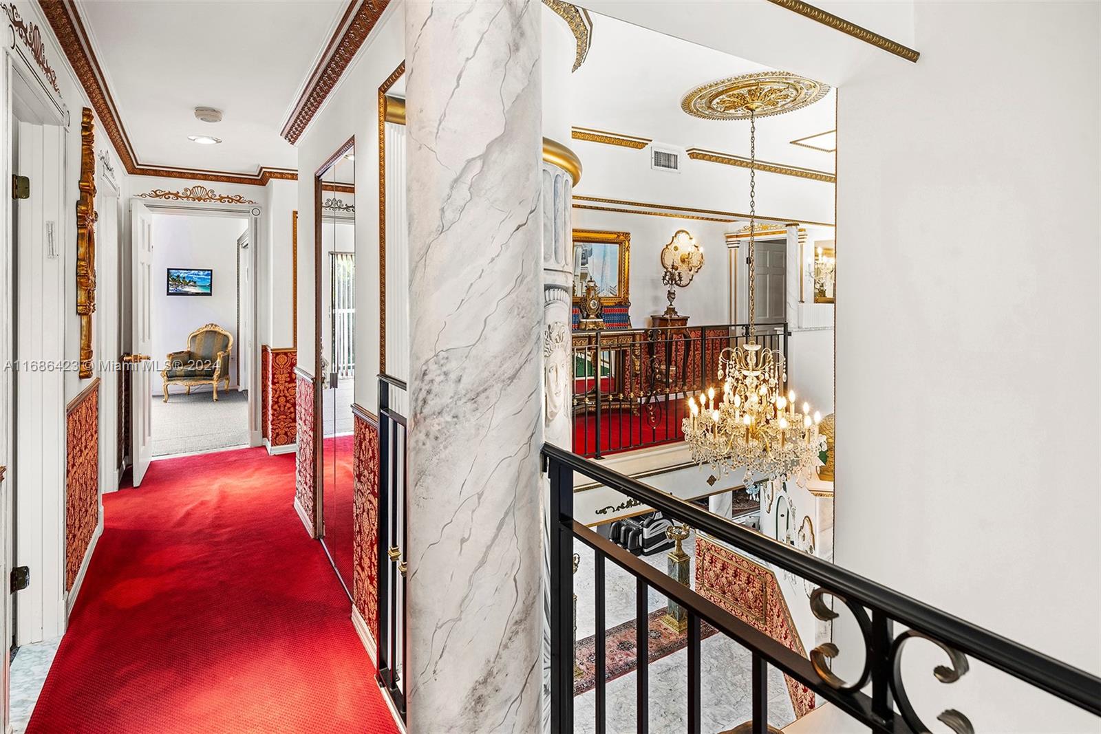 GOLDEN BEACH SEC E - Residential