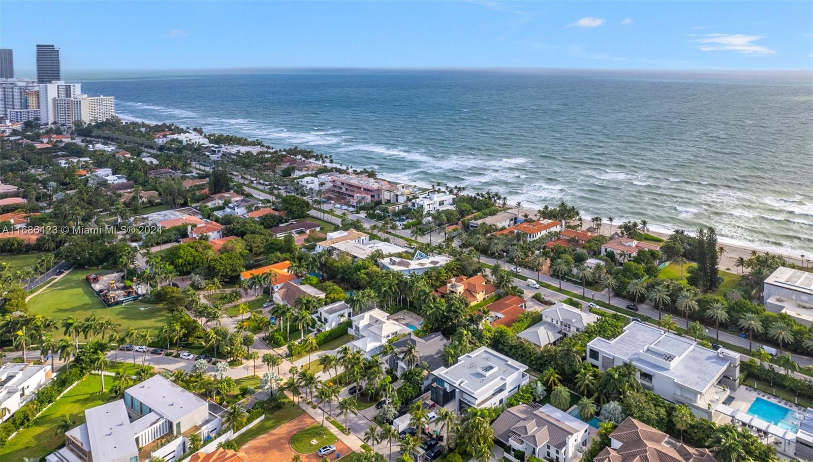 GOLDEN BEACH SEC E - Residential