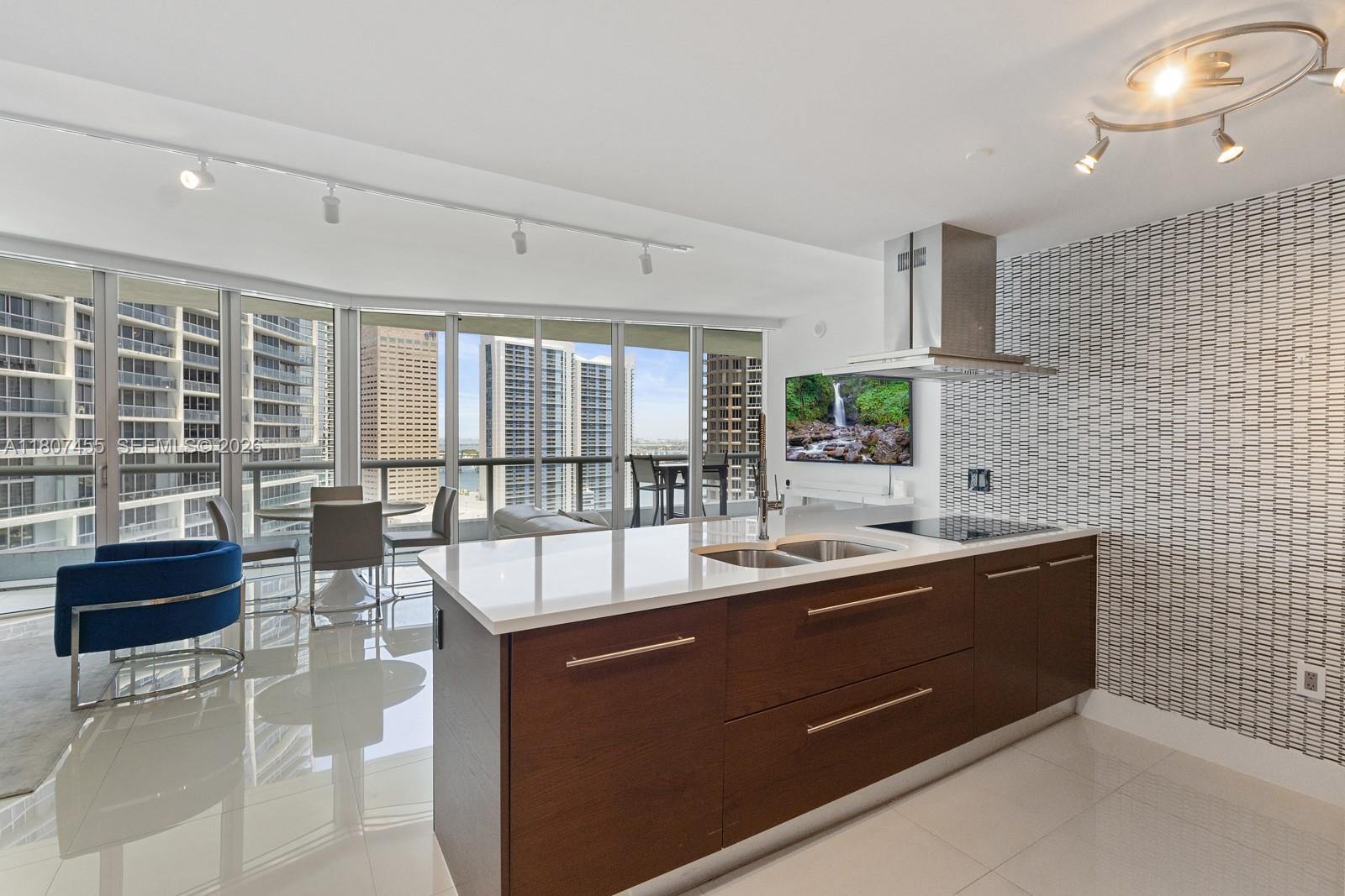 ICON BRICKELL NO TWO - Residential