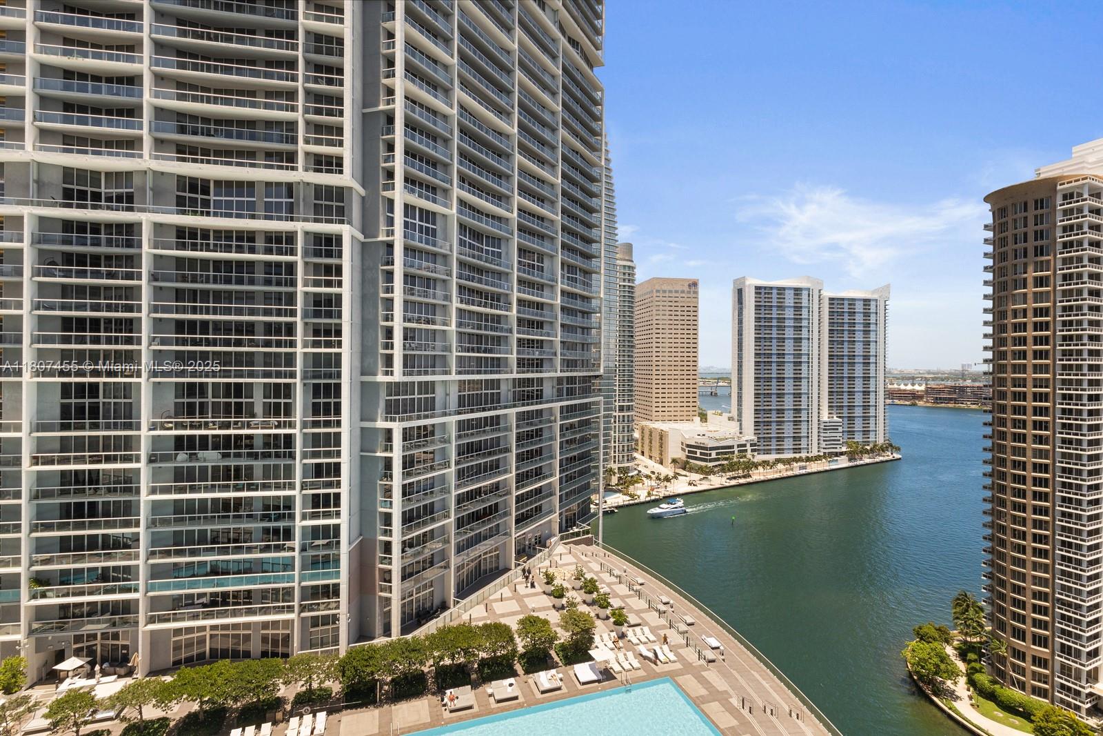 ICON BRICKELL NO TWO - Residential