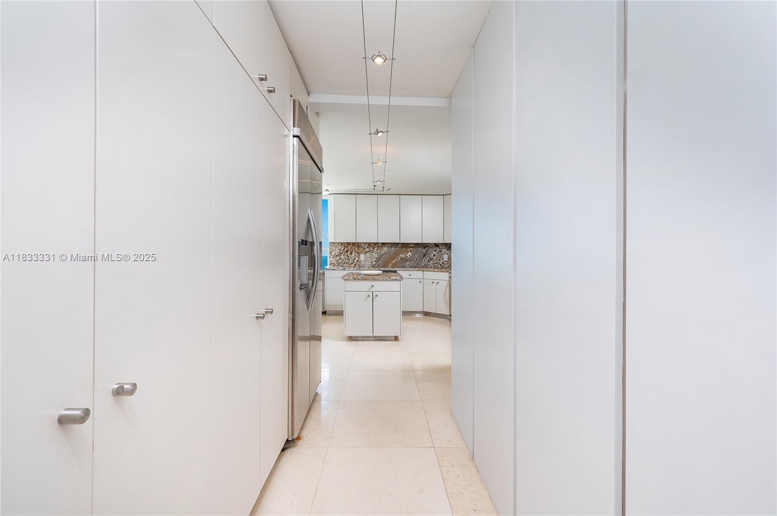 SANDS OF KEY BISCAYNE CON - Residential Lease