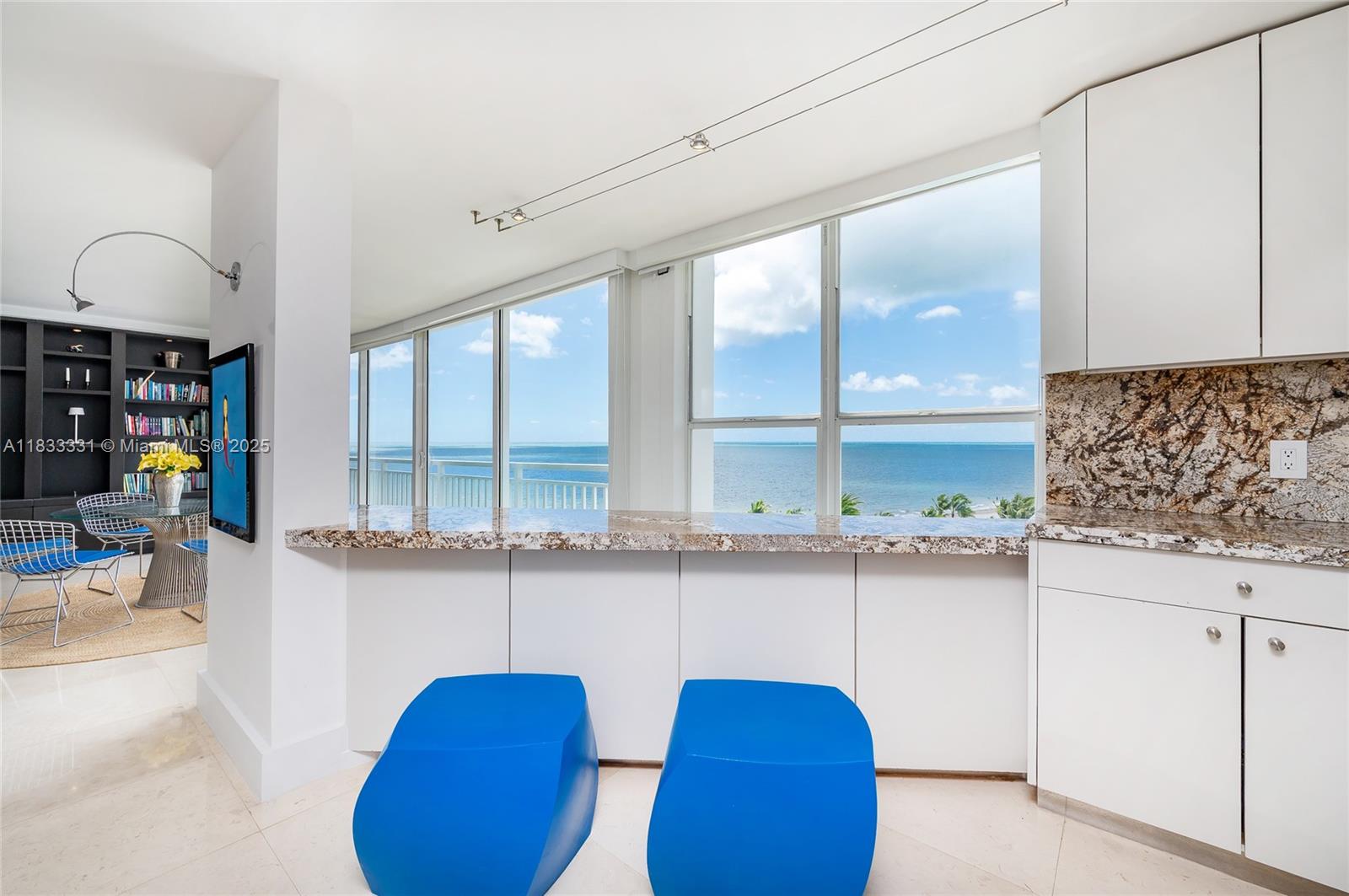 SANDS OF KEY BISCAYNE CON - Residential Lease