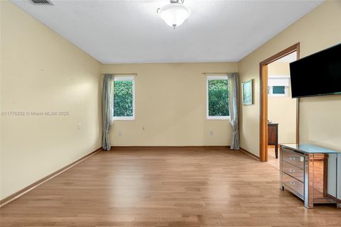 listing image 41