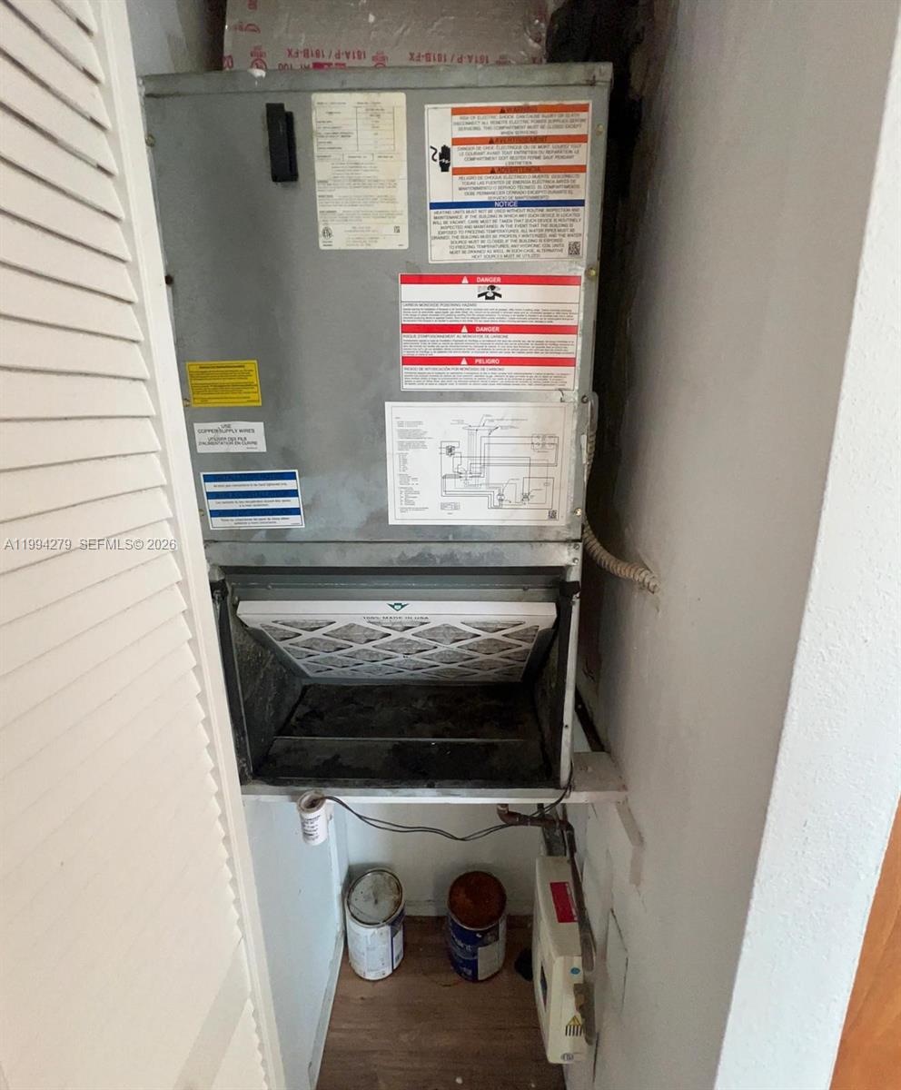 INTERNATIONAL PARK I COND - Residential Lease