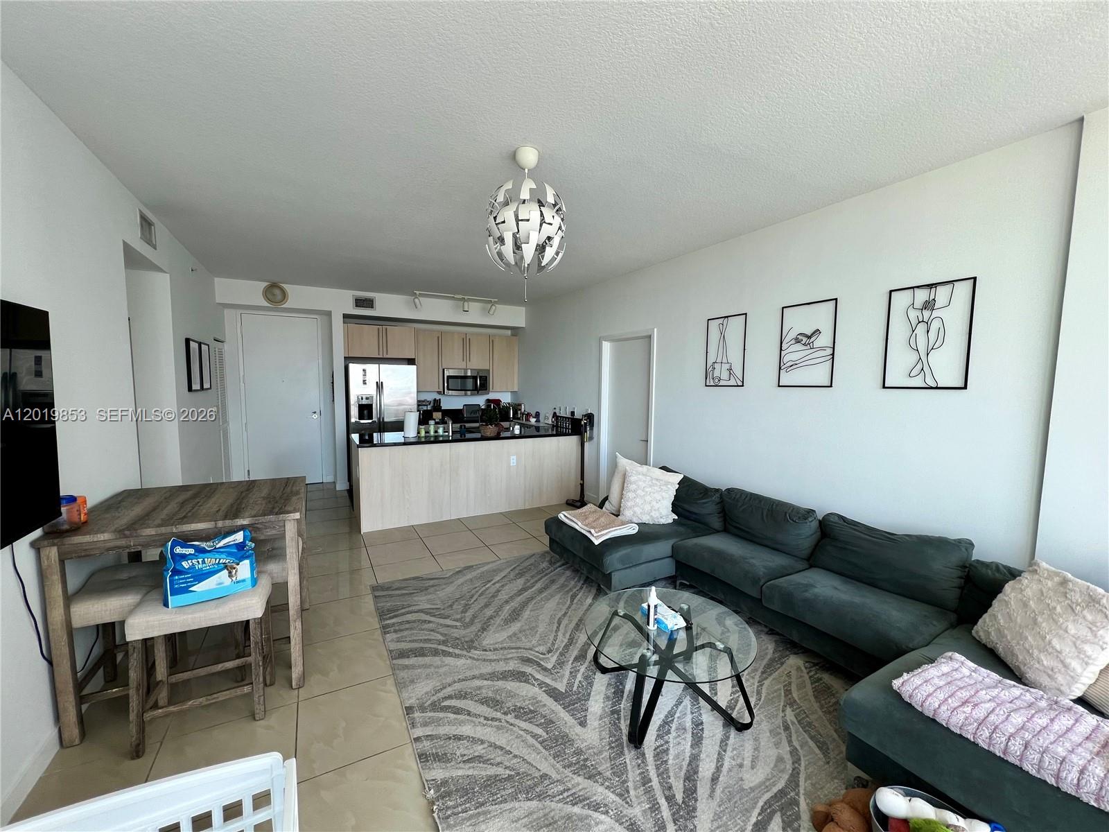 79 SW 12th St 2903-S