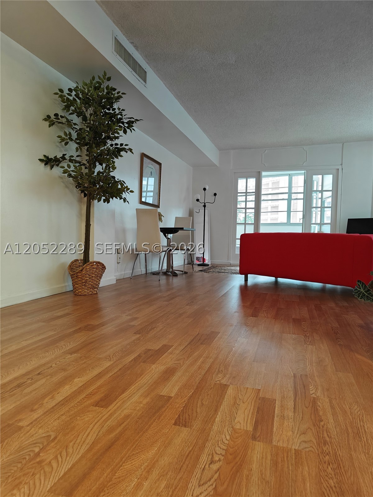 825 Brickell Bay Dr 350