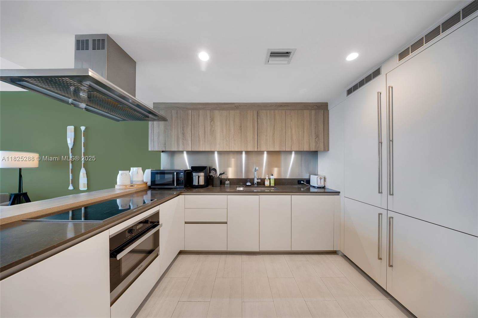 1000 Brickell Plaza 4704