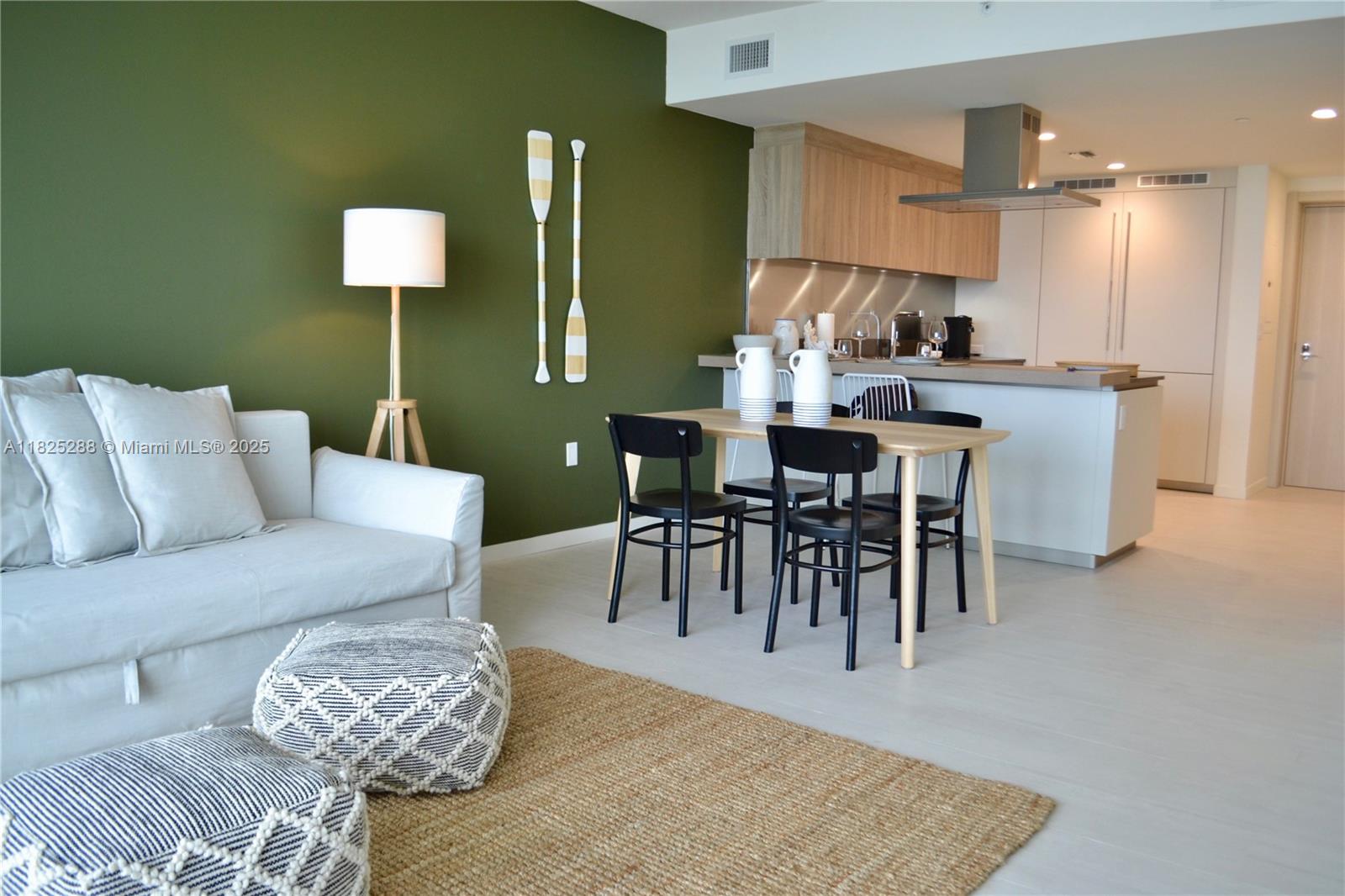 Beautiful 1 bedroom and 1 bath unit at Flatiron, the newest luxury condo development in the heart of Brickell. The residence is spacious, bright and filled with modern furniture and artwork. Perfect balcony to enjoy the sunsets. Fully furnished! The building offers the best amenities in the city: Sky club rooftop on the 64th floor with 360- degree views of Miami and Biscayne Bay, rooftop pool, Fitness center, Wellness Center & Spa. Flatiron Club at 18th & 17th floors offering a private movie theater, outdoor lap pool, children's playroom, social lounge room, billiards room, concierge service and more!