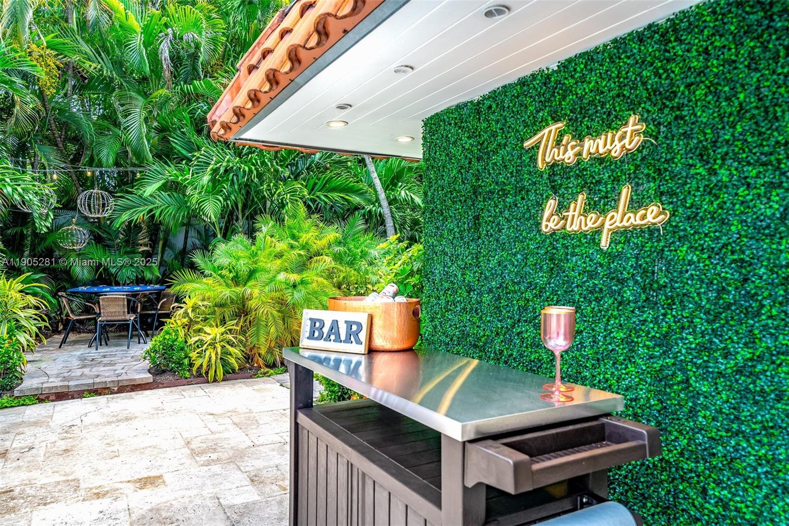 HARBOR BEACH - Residential