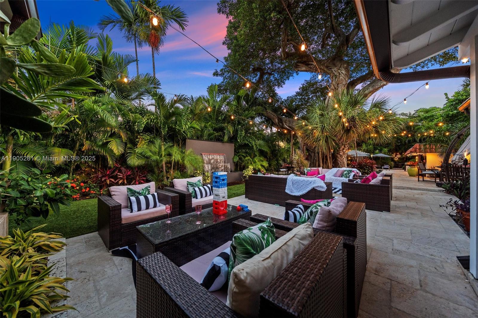 HARBOR BEACH - Residential