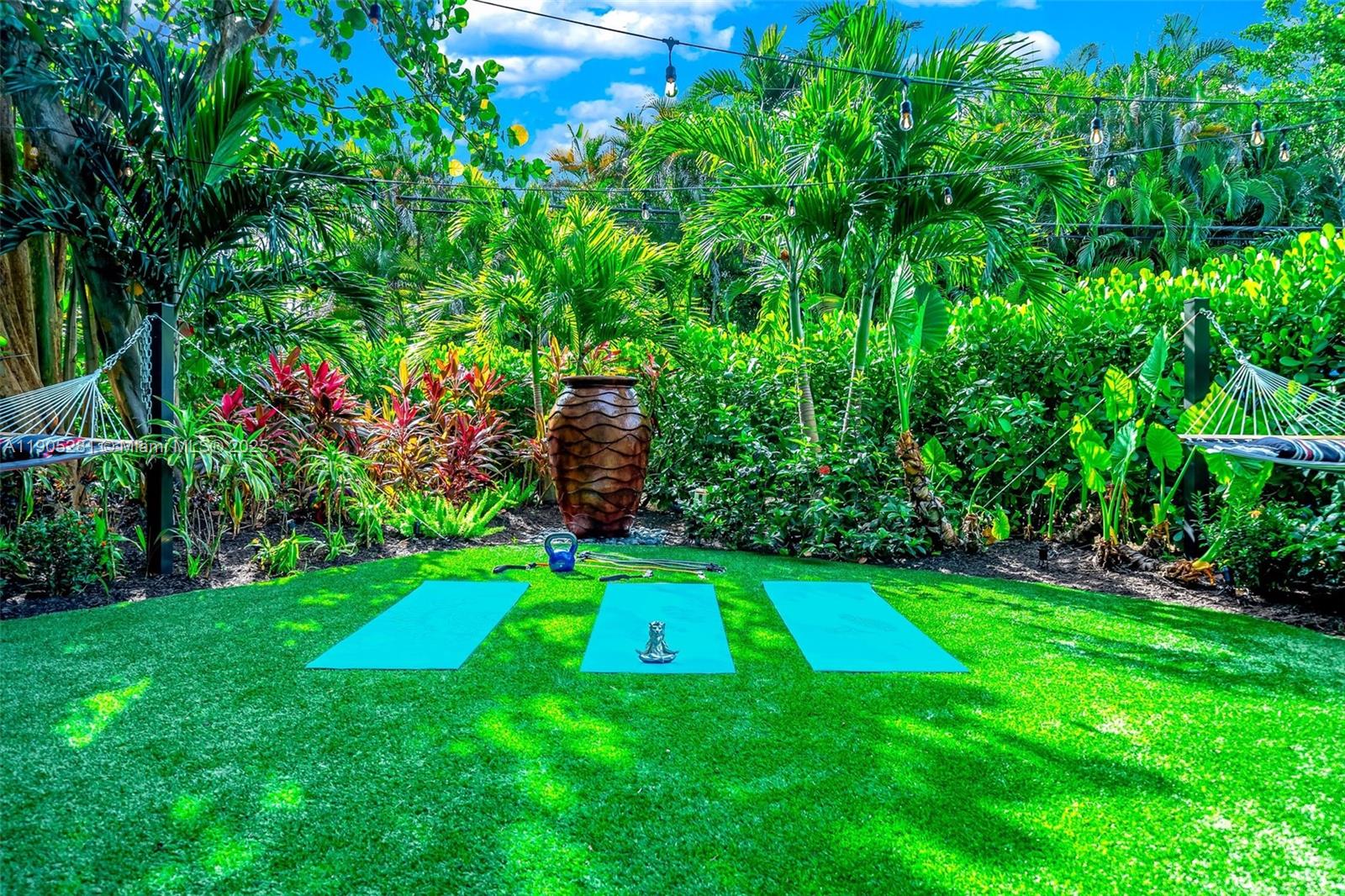 HARBOR BEACH - Residential