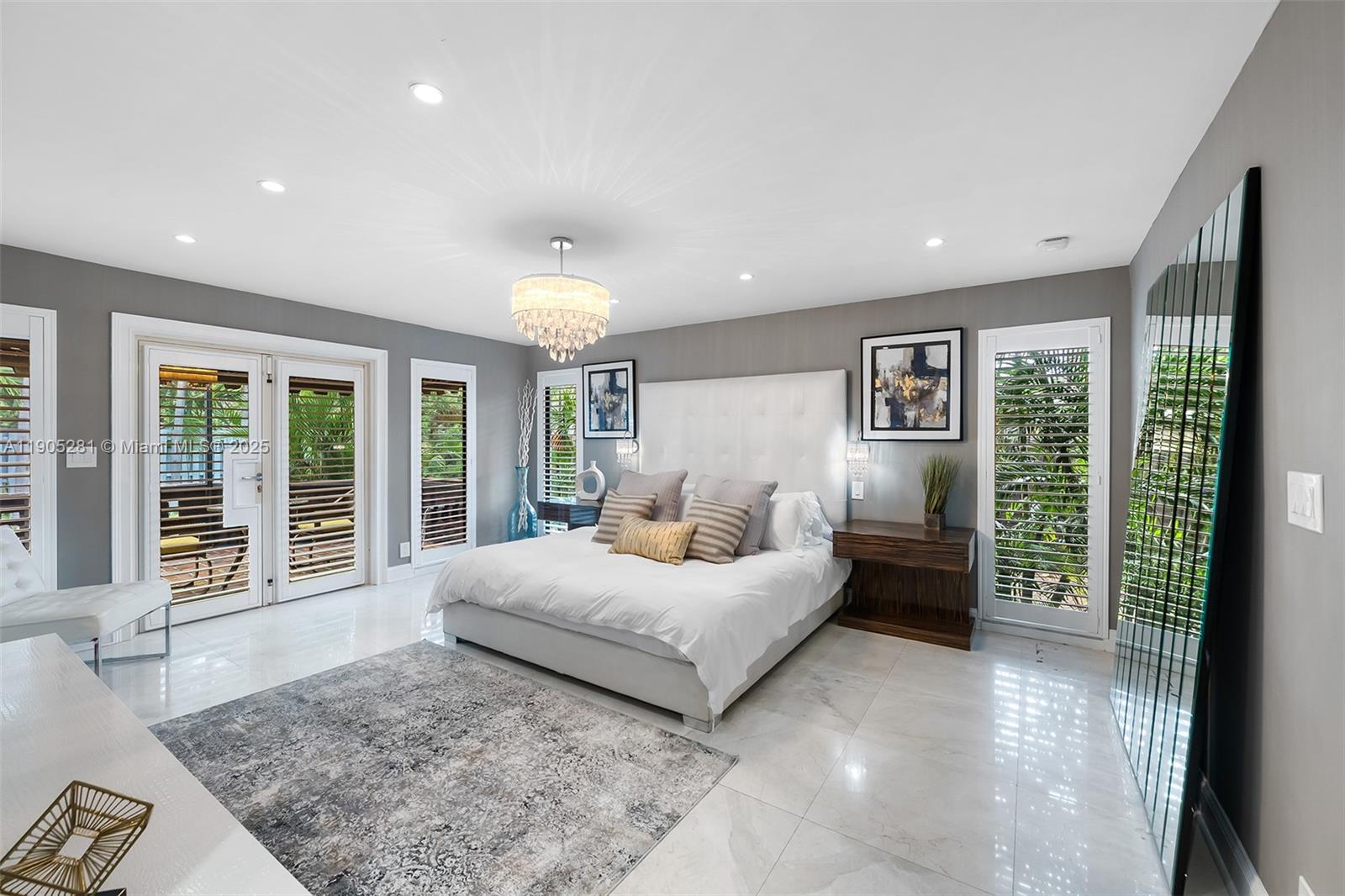 HARBOR BEACH - Residential