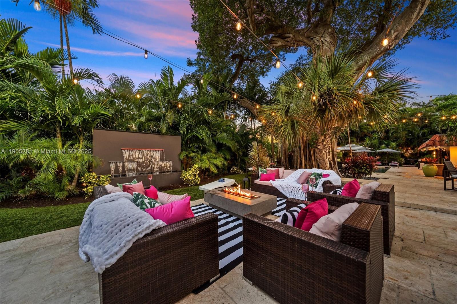 HARBOR BEACH - Residential