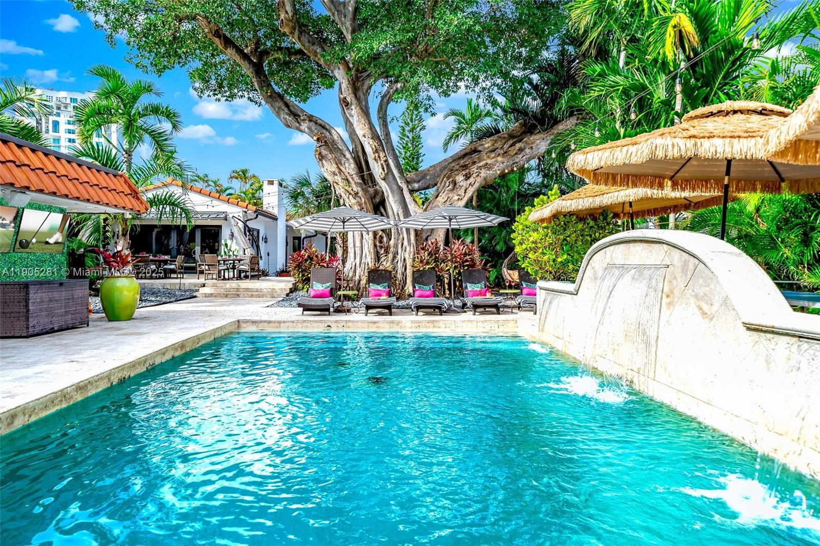 HARBOR BEACH - Residential