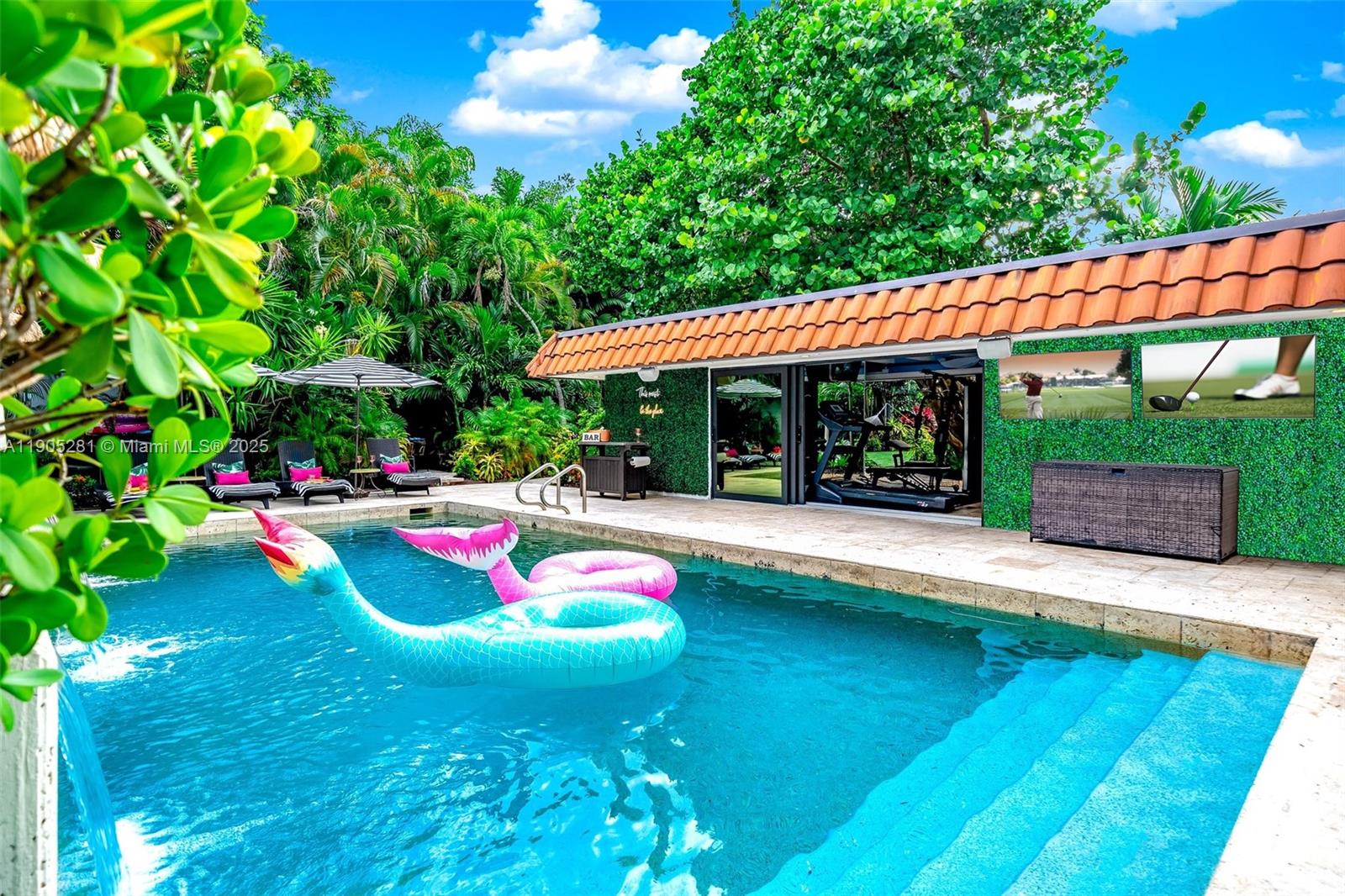 HARBOR BEACH - Residential