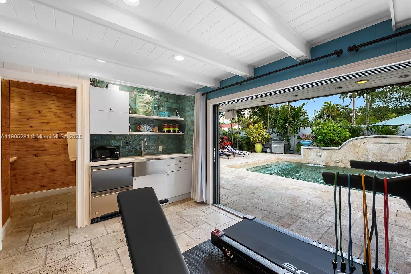 HARBOR BEACH - Residential