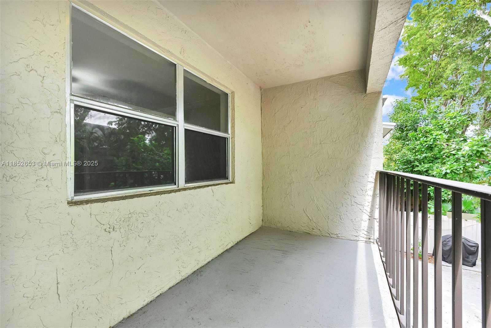 VIEW WEST CONDO PH I - Residential