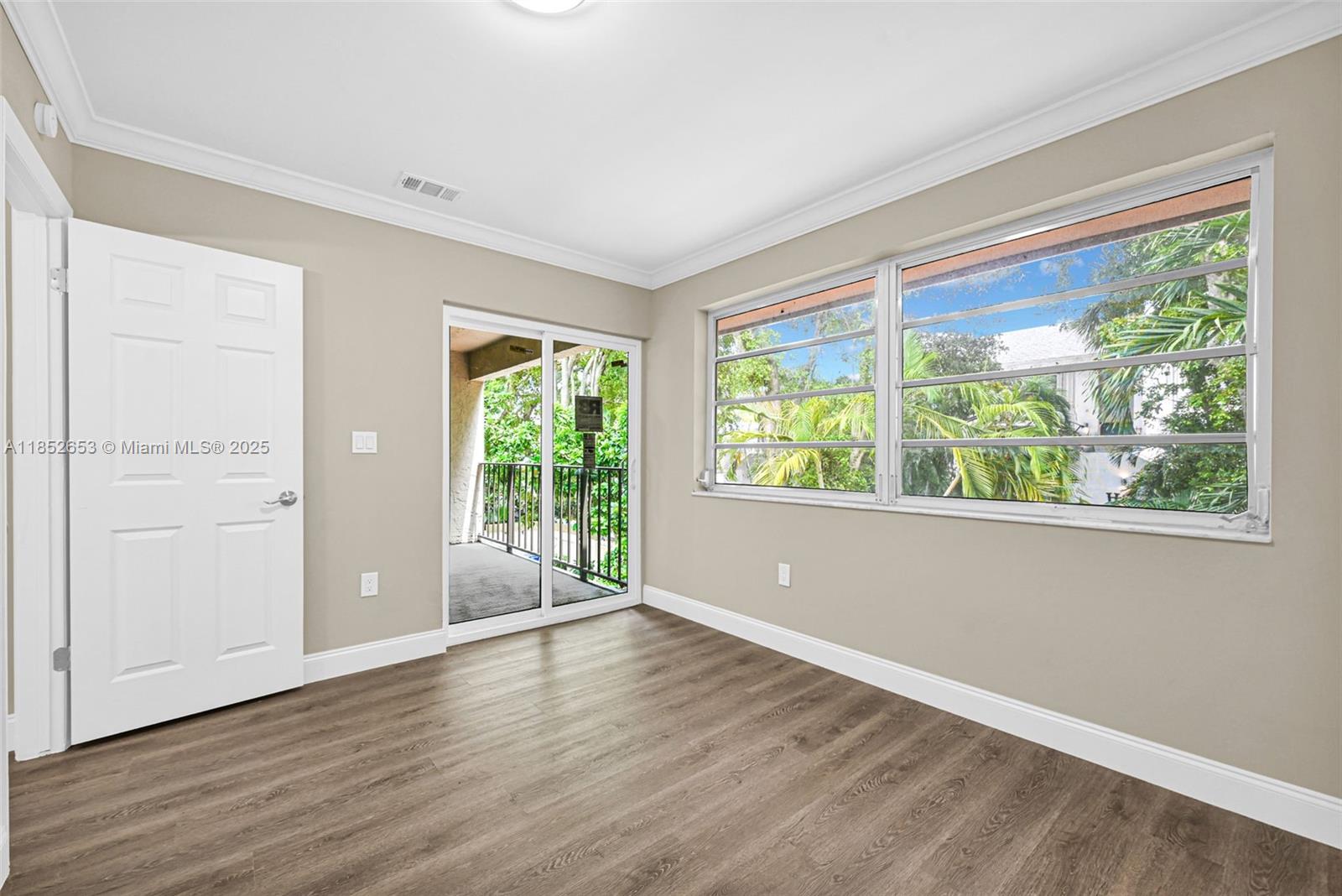 VIEW WEST CONDO PH I - Residential