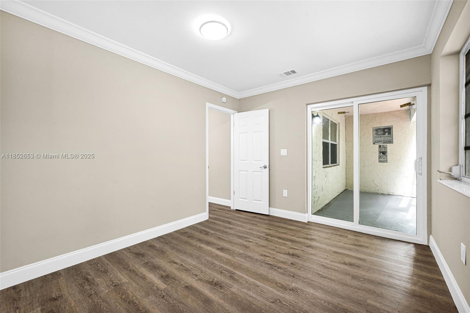 VIEW WEST CONDO PH I - Residential