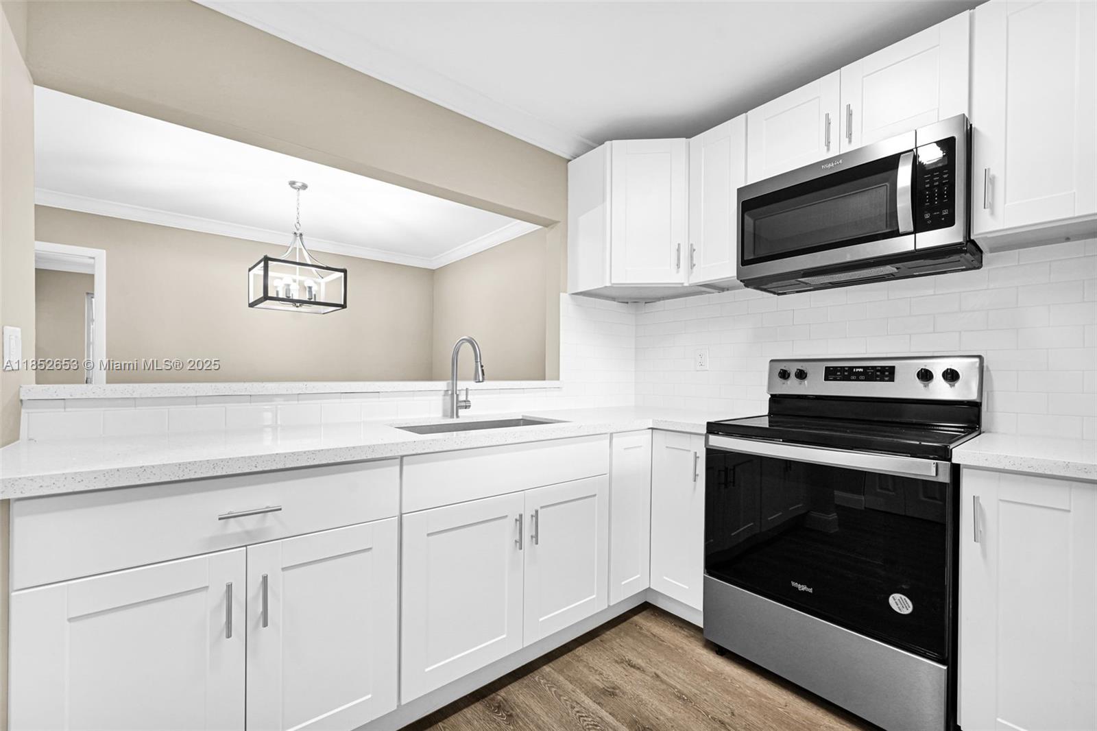 VIEW WEST CONDO PH I - Residential