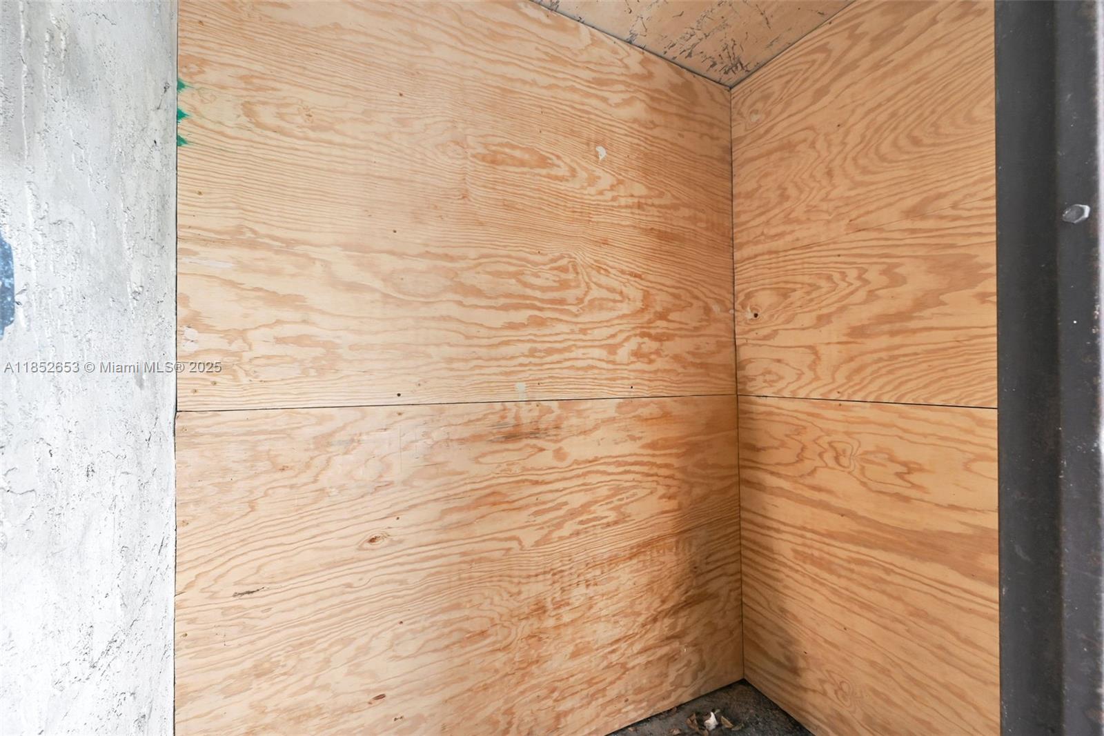 VIEW WEST CONDO PH I - Residential