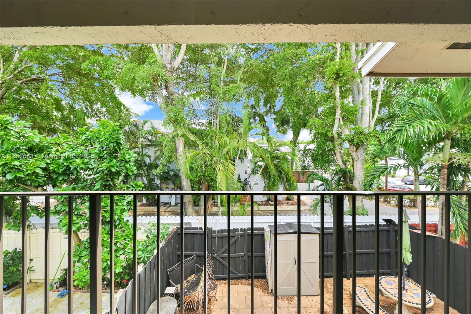 VIEW WEST CONDO PH I - Residential