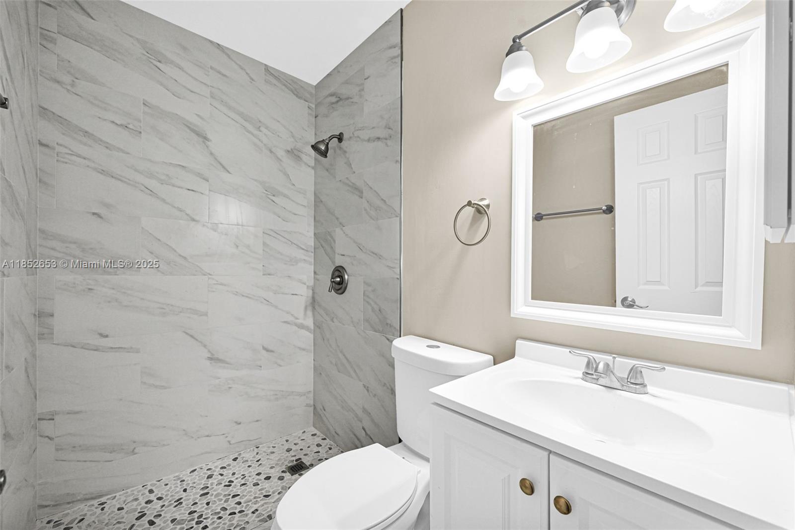 VIEW WEST CONDO PH I - Residential