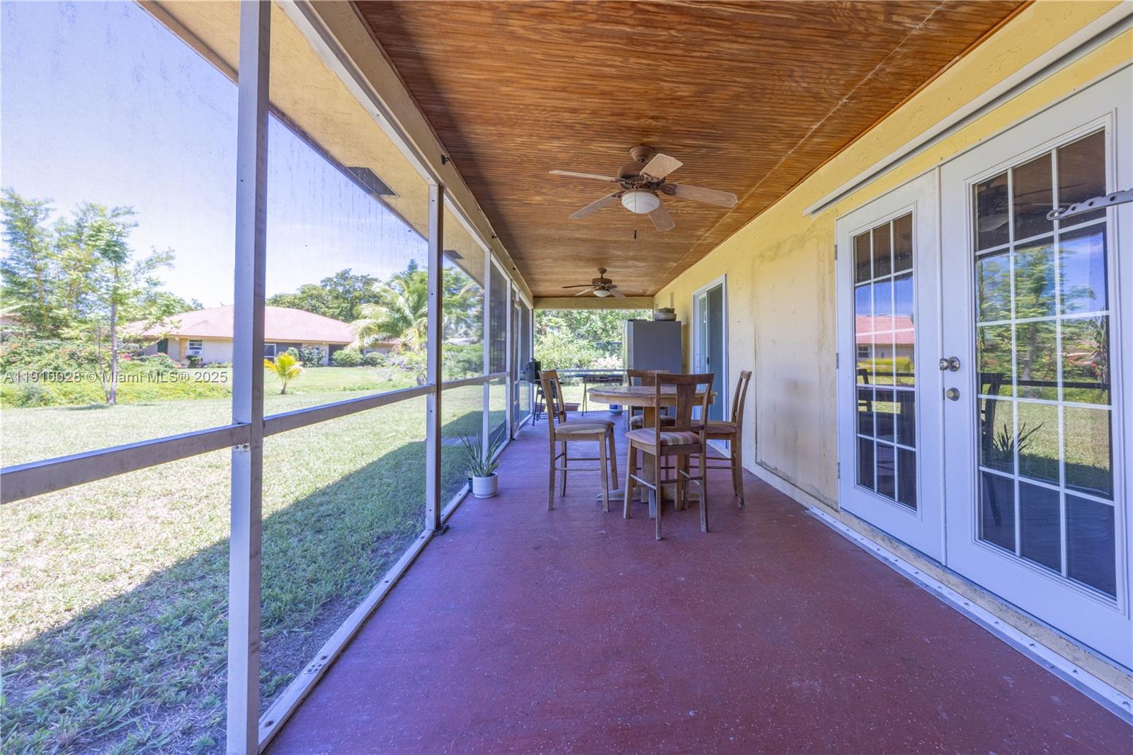 CASTLEWOOD - Residential