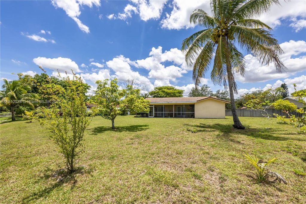 Photo of 11351 NW 37th St, Coral Springs, FL 33065 (MLS # A11910028)