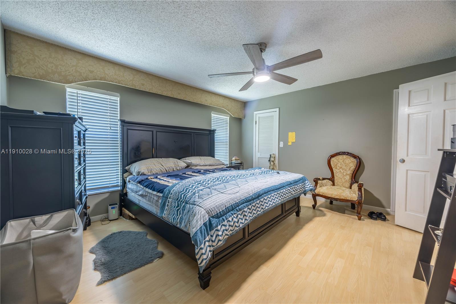 CASTLEWOOD - Residential