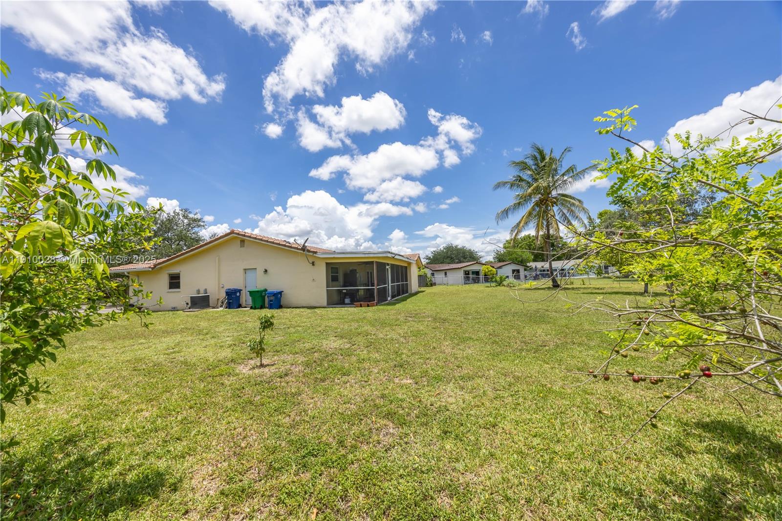 CASTLEWOOD - Residential