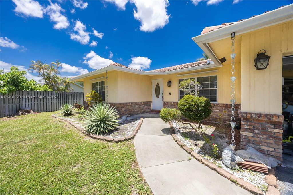 Photo of 11351 NW 37th St, Coral Springs, FL 33065 (MLS # A11910028)