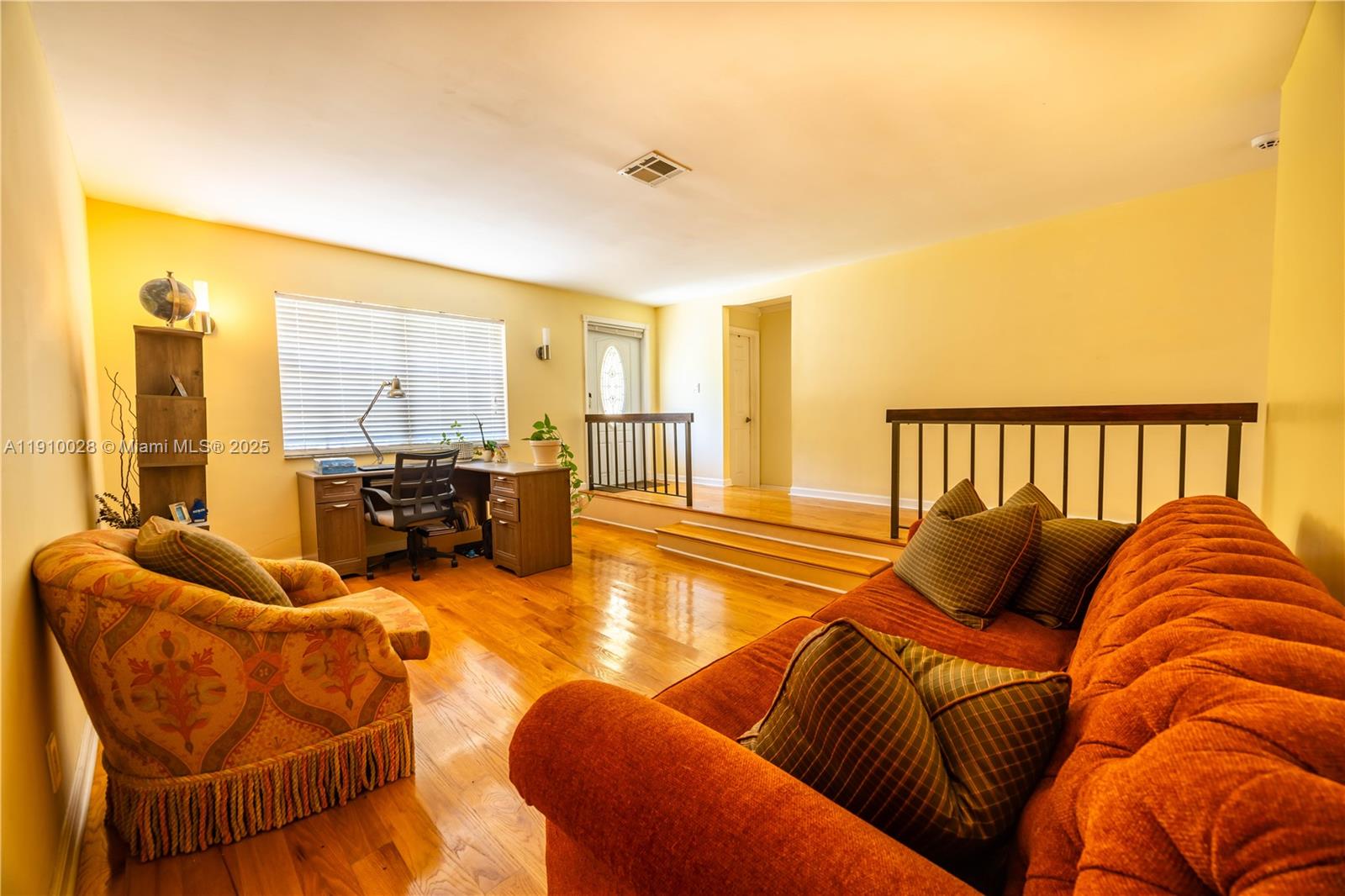 CASTLEWOOD - Residential